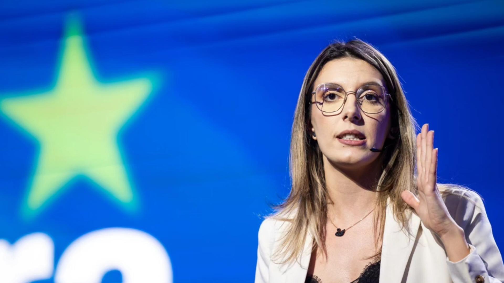 Rezista Diana Buzoianu greu de demis Niculai Dan o sustine