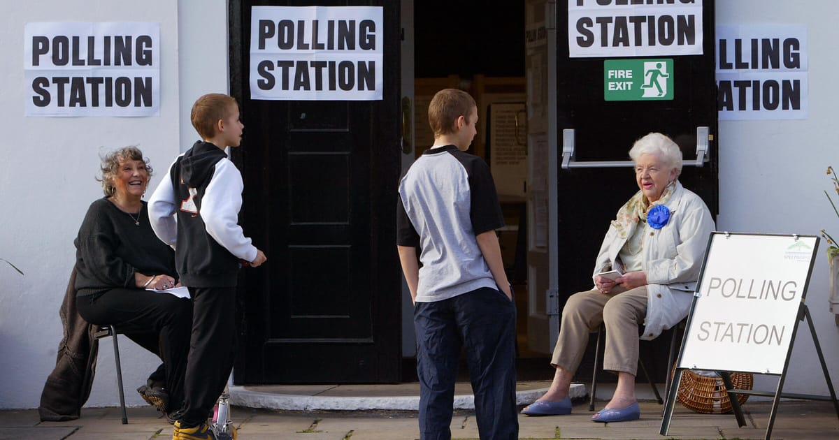 Adolescentii din Marea Britanie primesc dreptul de vot