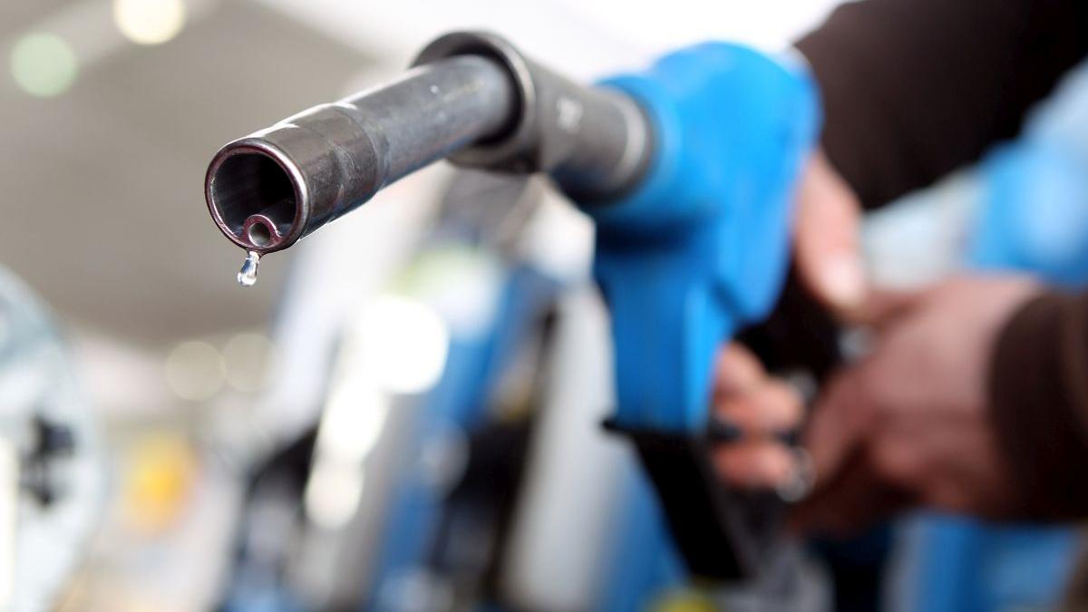 Cinci crestere de preturi in luna ianuarie un plin de carburant costam 15 din salariul minim net