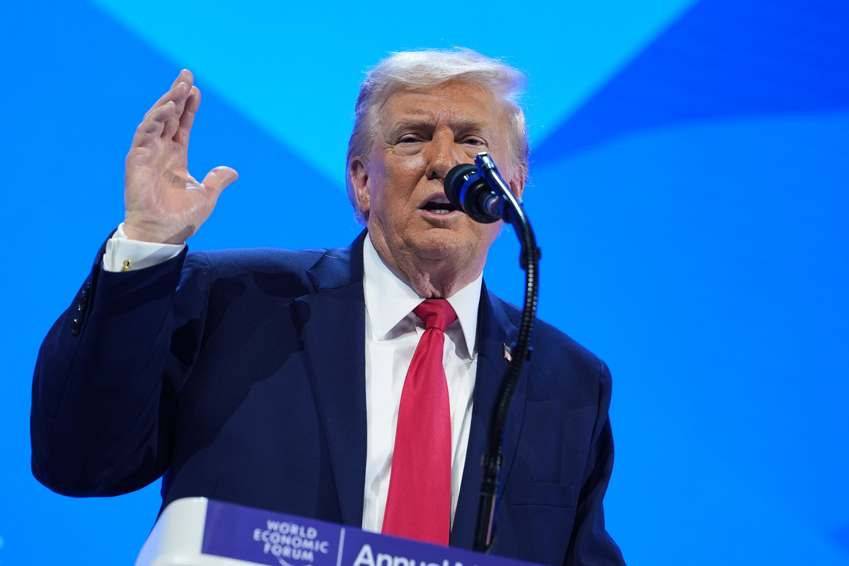 Trump sustine ca anumiti indivizi vor fi trasi la raspundere pentru fraudarea alegerilor din 2020