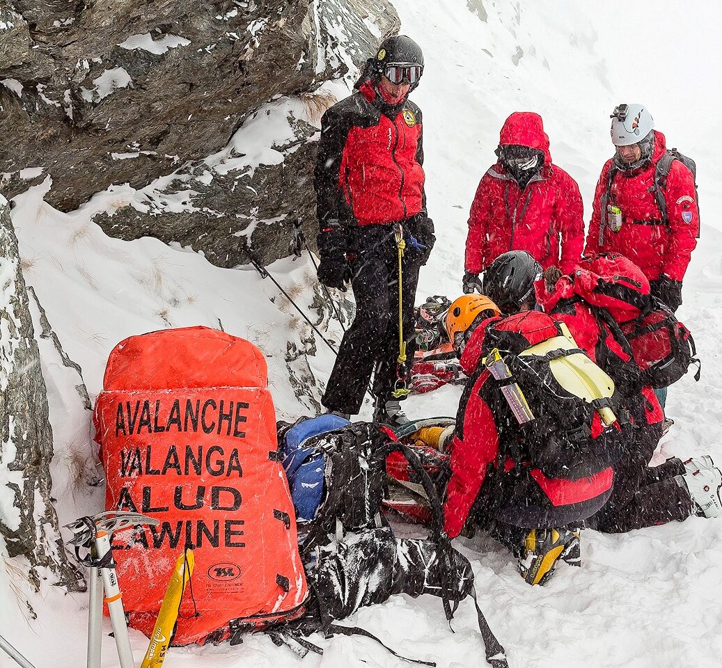Zi de foc pentru salvamontisti 91 de salvari intra o zi