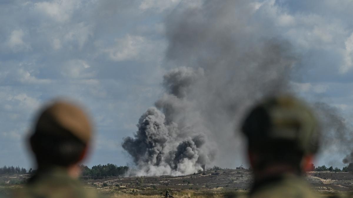 armata romaniei isi intareste efectivele de militari la granita cu ucraina ministrul apararii