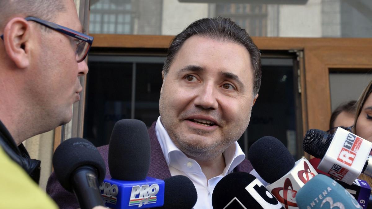 CNA a actionat impotriva continutului ilegal distribuit pe conturile lui Cristian Rizea