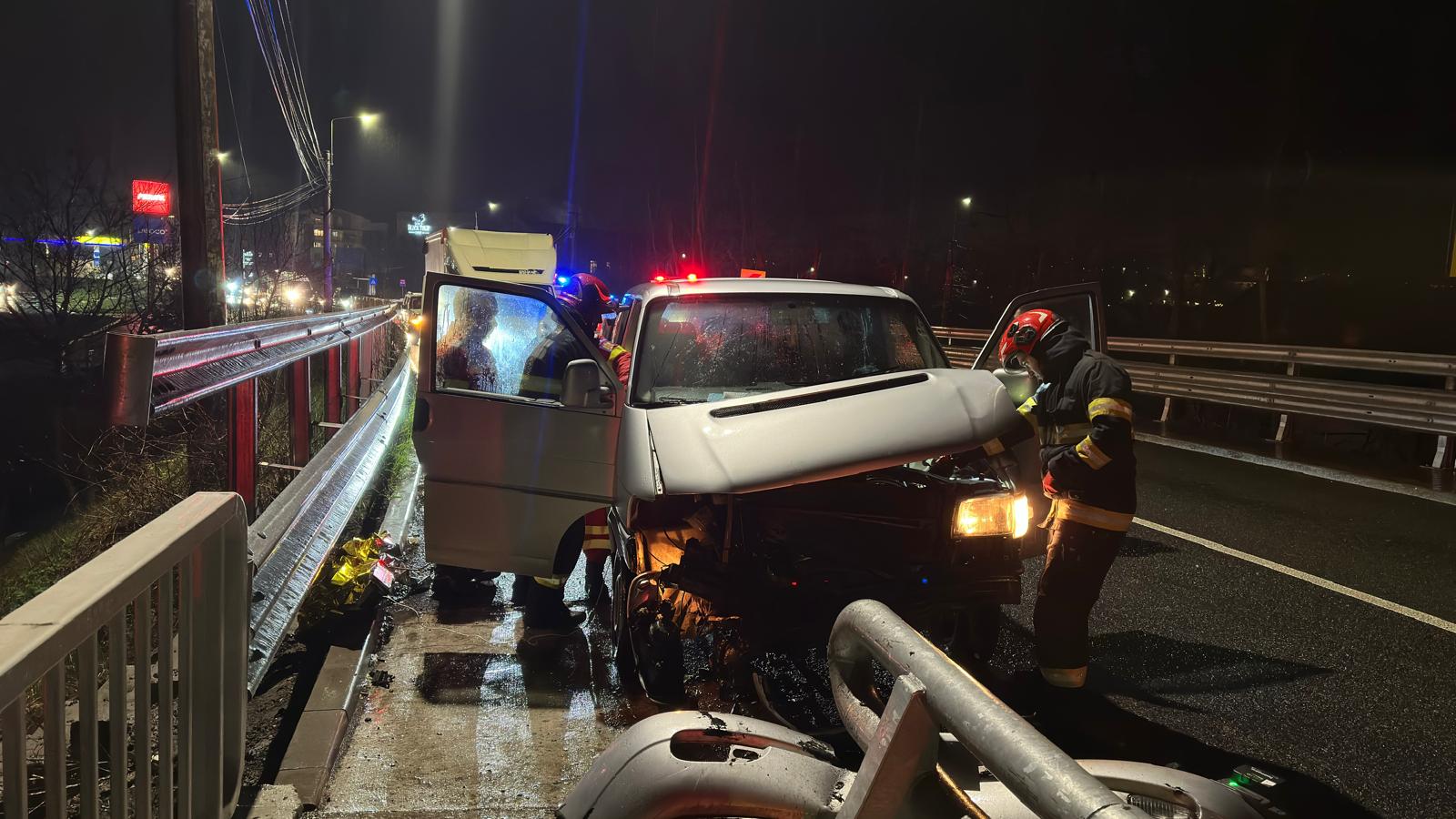 Accident tragic in Cluj Un barbat de 60 de ani si a pierdut viata din causa unui atac de cord in timp ce conducea Pompierii au intervenit pentru resuscitare