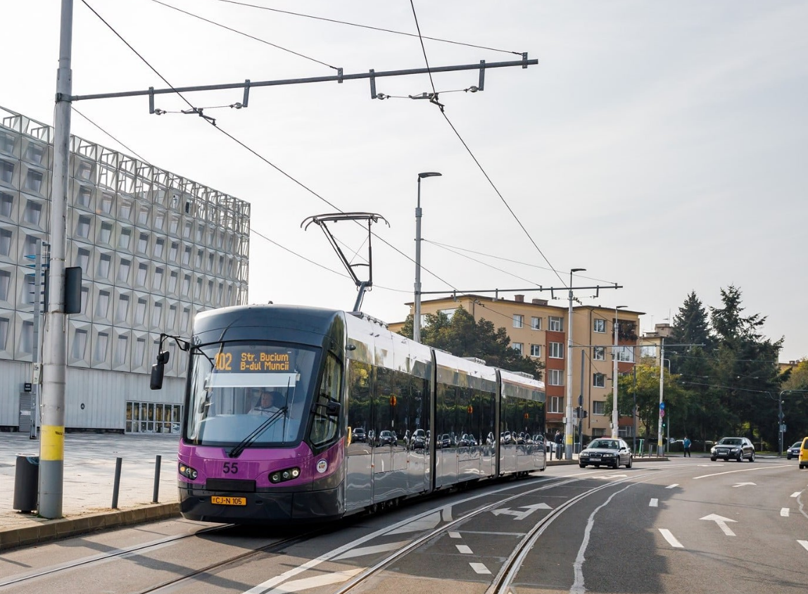 Atentie Tramvaiele de pe linia 102 din Cluj Napoca sunt suspendate Motivele acestei decizii si modul in care va avea loc circulatia in acesta perioada