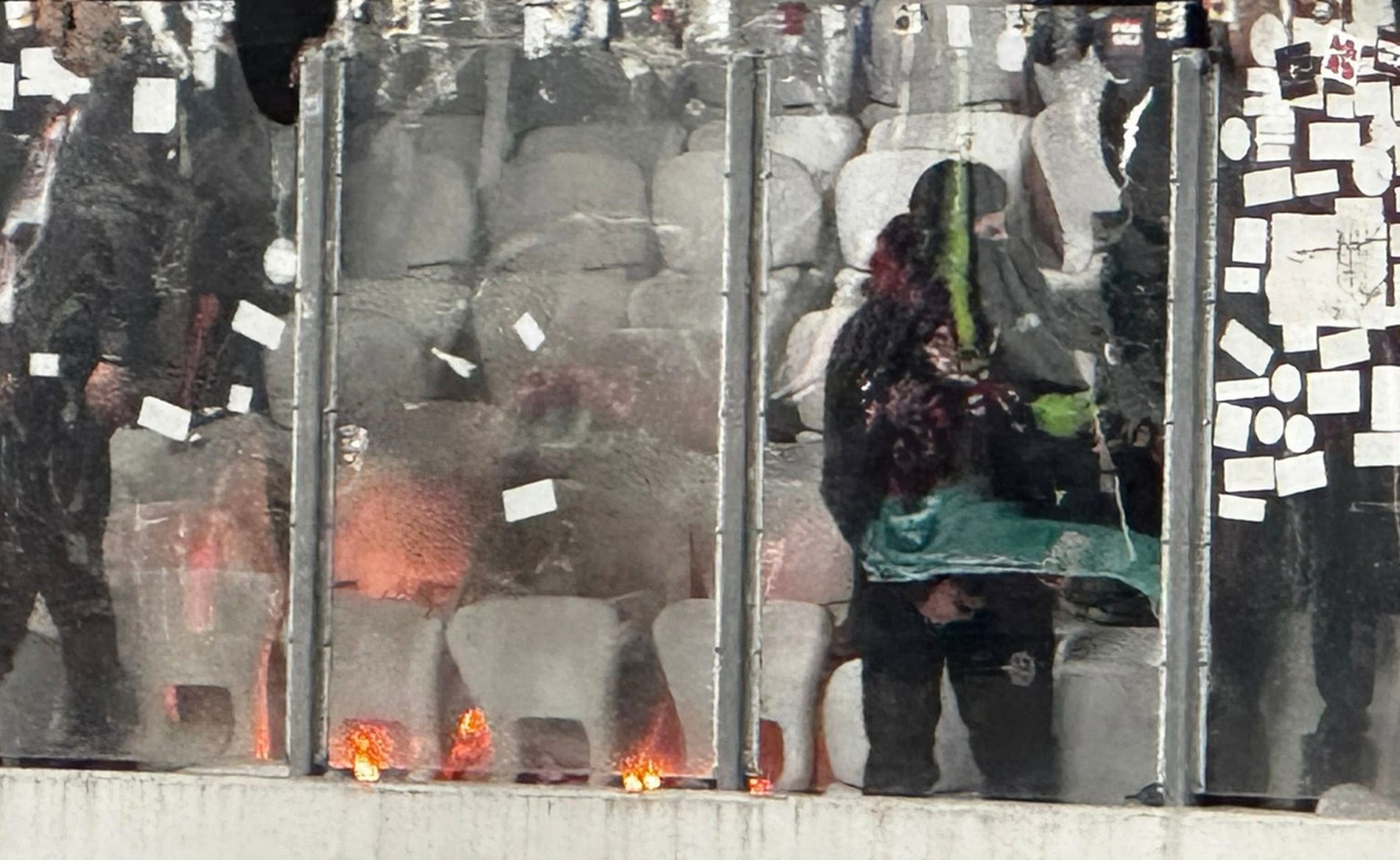 Au fost aplicate amenzi dupa meciul U Cluj CFR Cinci fani risca inchisoarea iar un alt ultras a fost sanctionat pentru ca a urinat in public