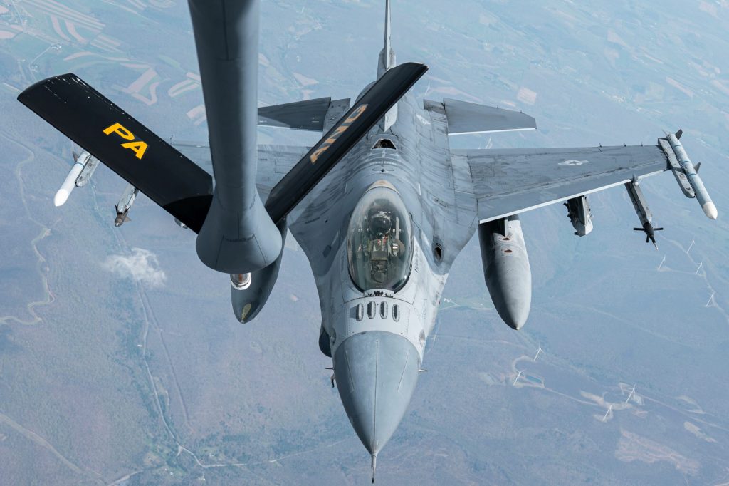 Avionul de realimentare prabusit in Irak Toti cei sase membri ai echipajului american au murit