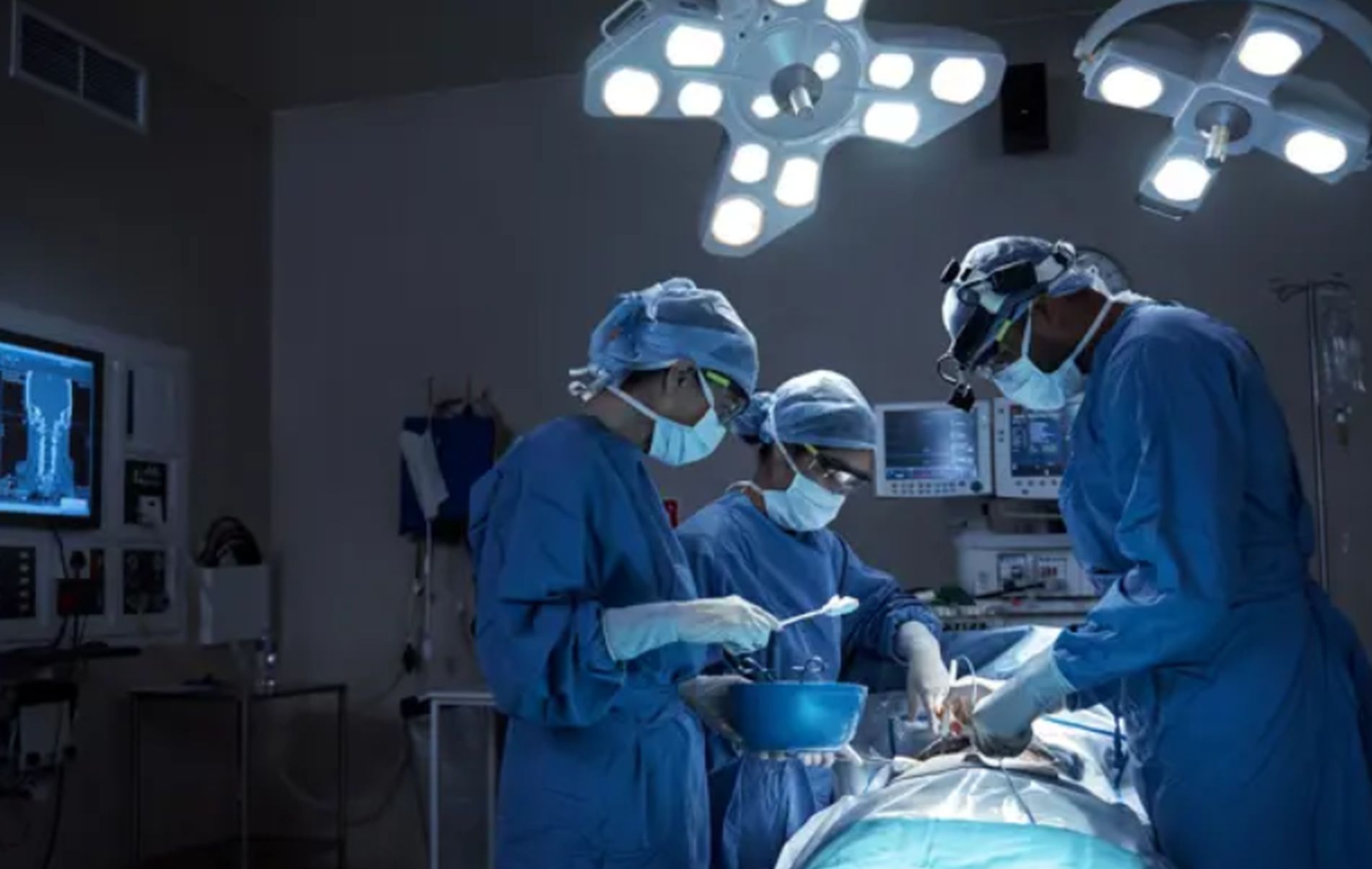 Care est e starea de sanatate a fetitei de 1 an care a avut un accident cu o aluna Obiectul strain i a patruns in plamani Medicii din Cluj au facut minuni