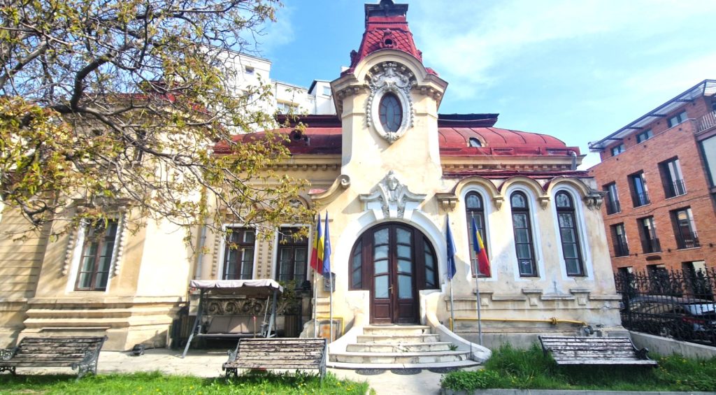 Casa Dinu Lipatti de la executare silita la centrul cultural Sectorul 1 achizitioneaza imobilul si initiaza Promenada Verde pe malul Lacului Strauletesti