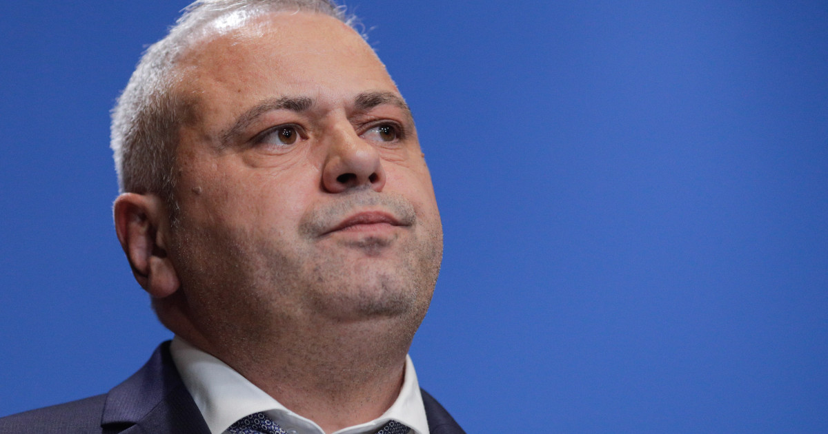 Ce a spus ministrul Agriculturii cand a fost intrebat daca il va destitui pe Adrian Chesnoiu de la AFIR in urma condamnarii
