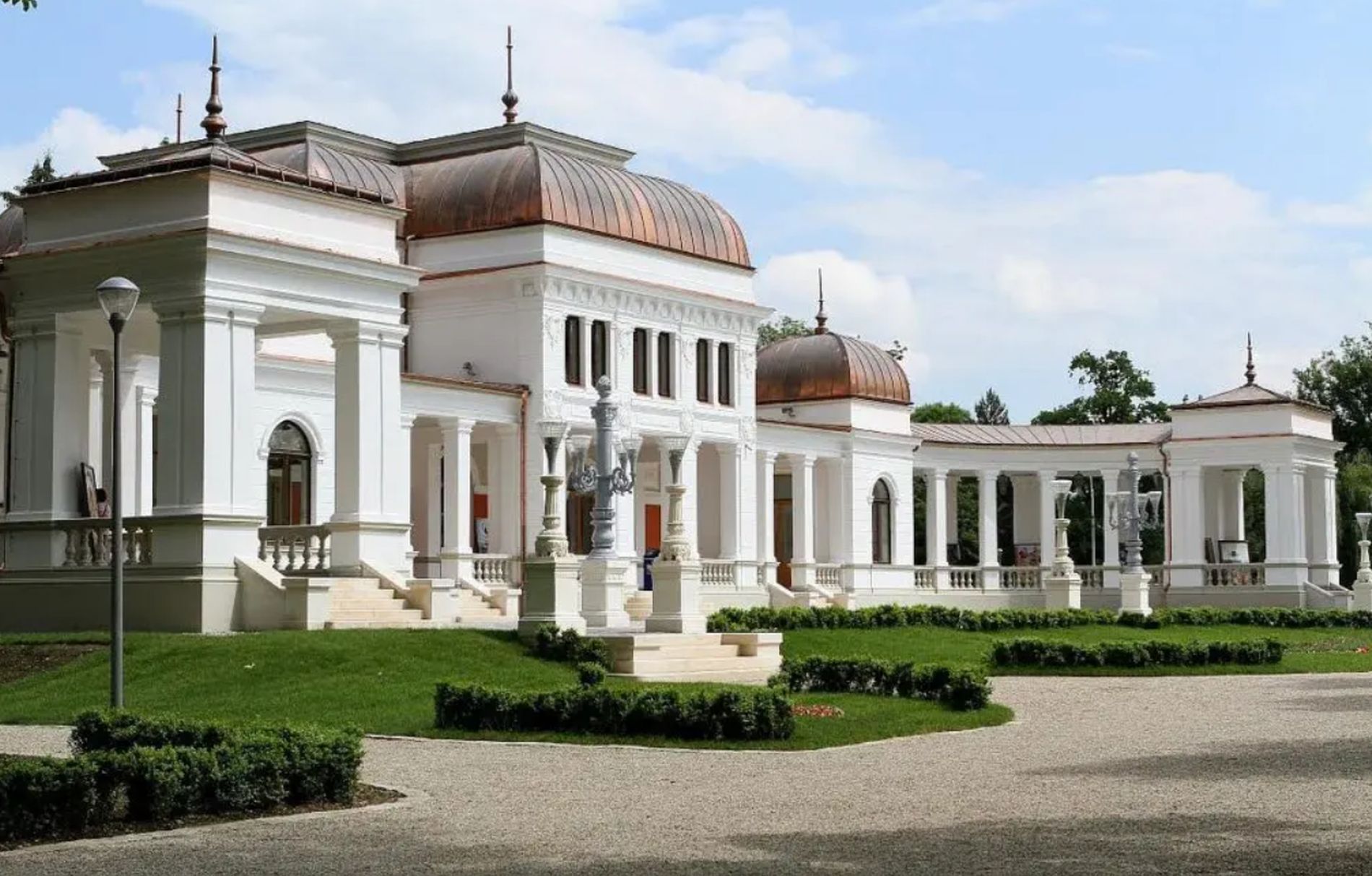 Clujul creeaza o super institutie culturala 55 de angajati si control total asupra marilor spatii din oras Care va fi responsabilitatea Centrului de Cultura Urbana