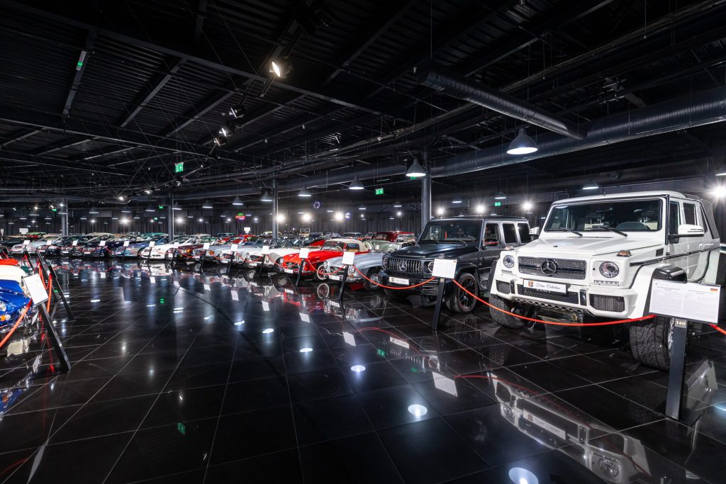 Colecia Tiriac locul unde tot mai muli pasionai de automobile din ntreaga lume vin s exploreze modele legendare de maini P