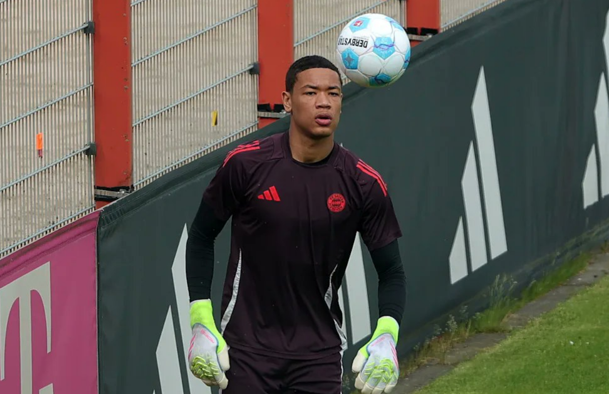 Criza de portari la Bayern O posibila solutie ar putea fi un junior de 16 ani dar legea muncii din Germania impune restrictii