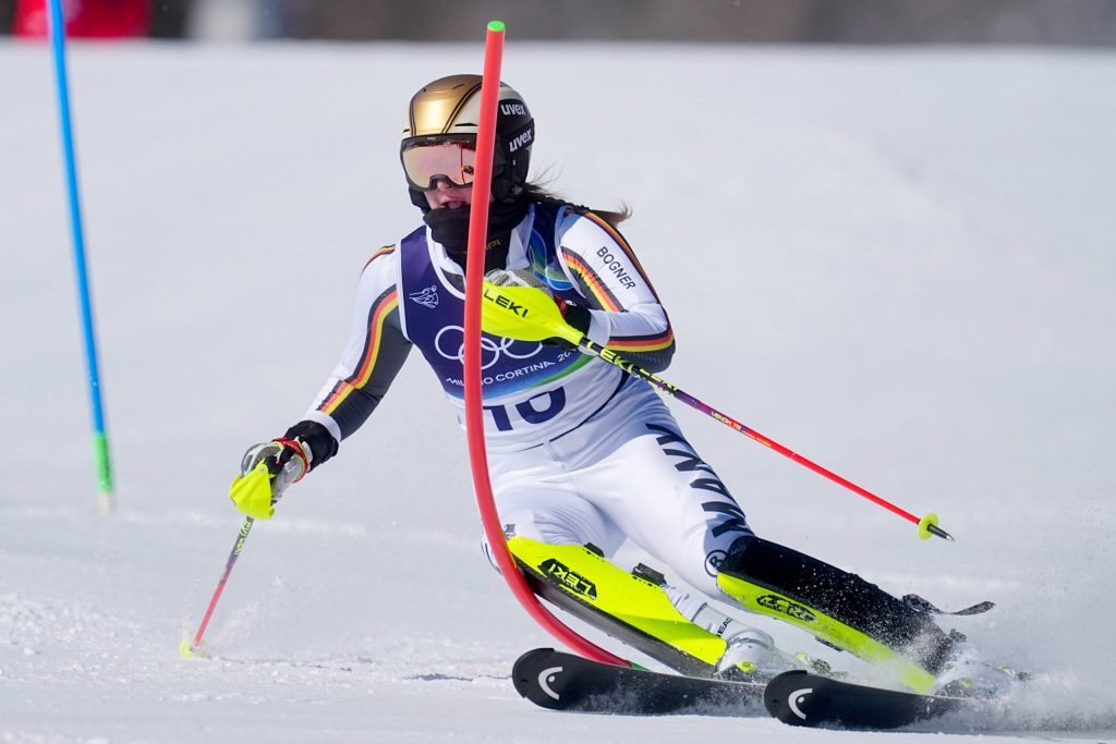 Emma Aicher castiga SuperG ul de la Soldeu si readuce competitia pentru titlul din Cupa Mondiala la schi alpin