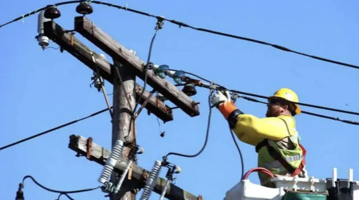 Fara electricitate in Cluj Multe zone vor fi afectate de intreruperi programate