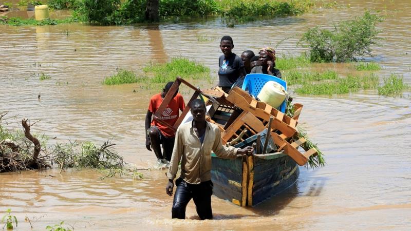 Inundatii devastatoare in Kenya minimum 62 de victime dupa o saptamana de ploi torentiale