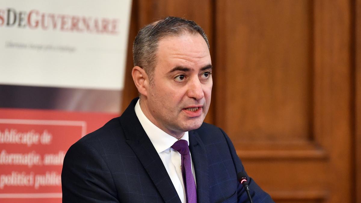 Ministrul Finantelor Alexandru Nazare a fost implicat intr un accident de circulatie in Bucuresti