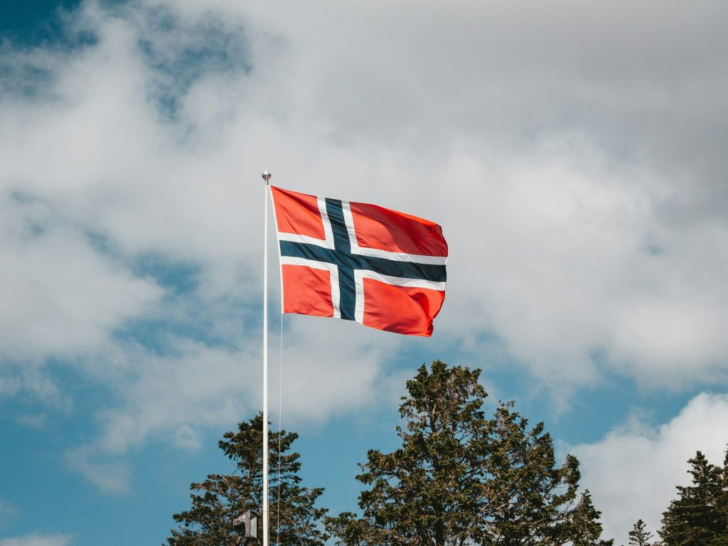 Norvegia este pregatita sa negocieze cu Franta cooperarea in sfera descurajarii nucleare