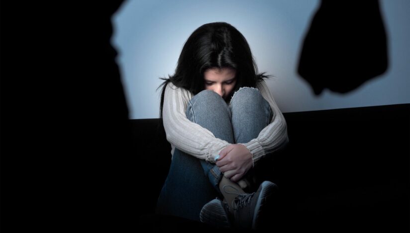 O soarta terifianta O fetita de doar 9 ani din Cluj abuzata de familia ei Un vecin a auzit totul si a anuntat autoritile