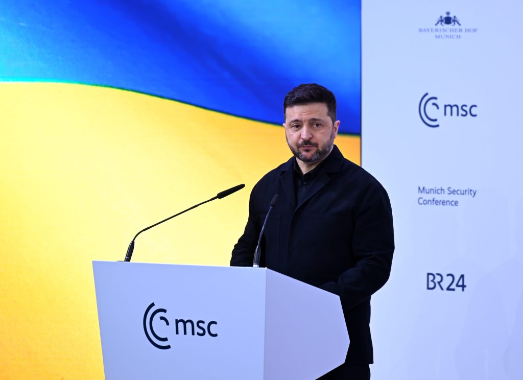 Presedintele Ucrainei a ajuns in Arabia Saudita pentru discutii semnificative
