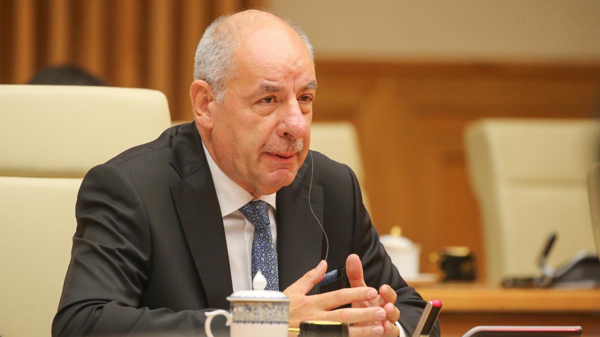 Presedintele Ungariei va efectua o vizita duminica la Targu Secuiesc cu ocazia Zilei Maghiarilor de Pretutindeni La ce