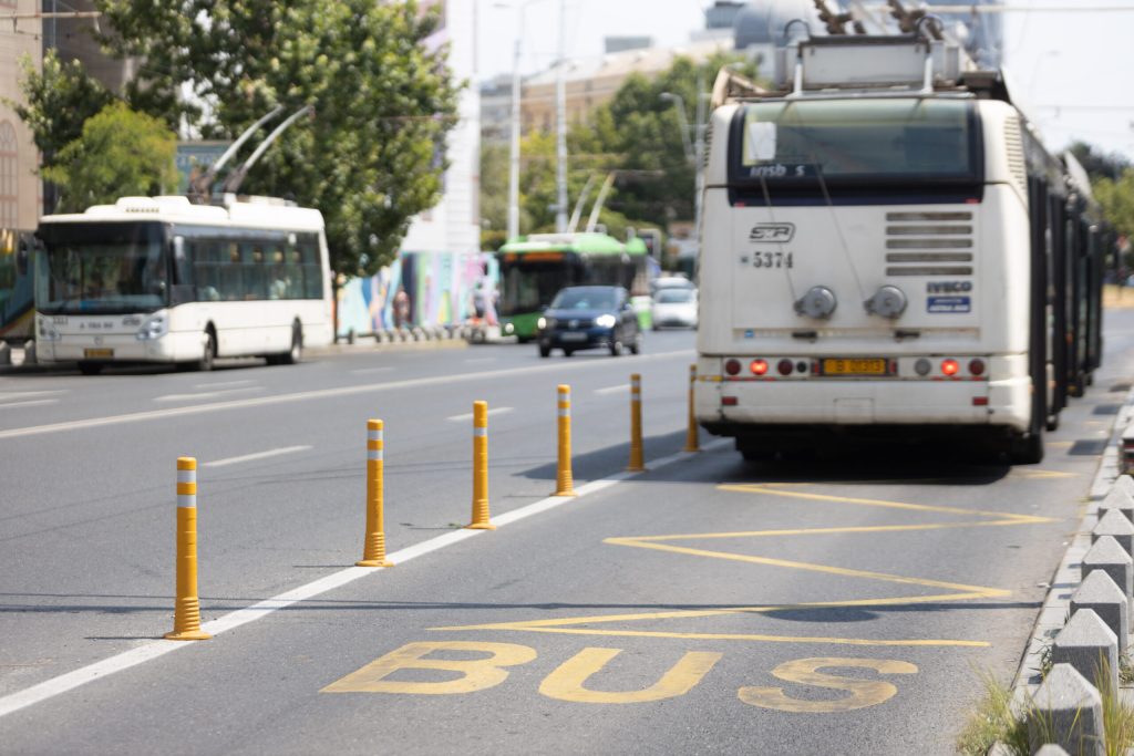 Schimbari semnificative in transportul public din Bucuresti linii suspendate si trasee modificate incepand de sambata