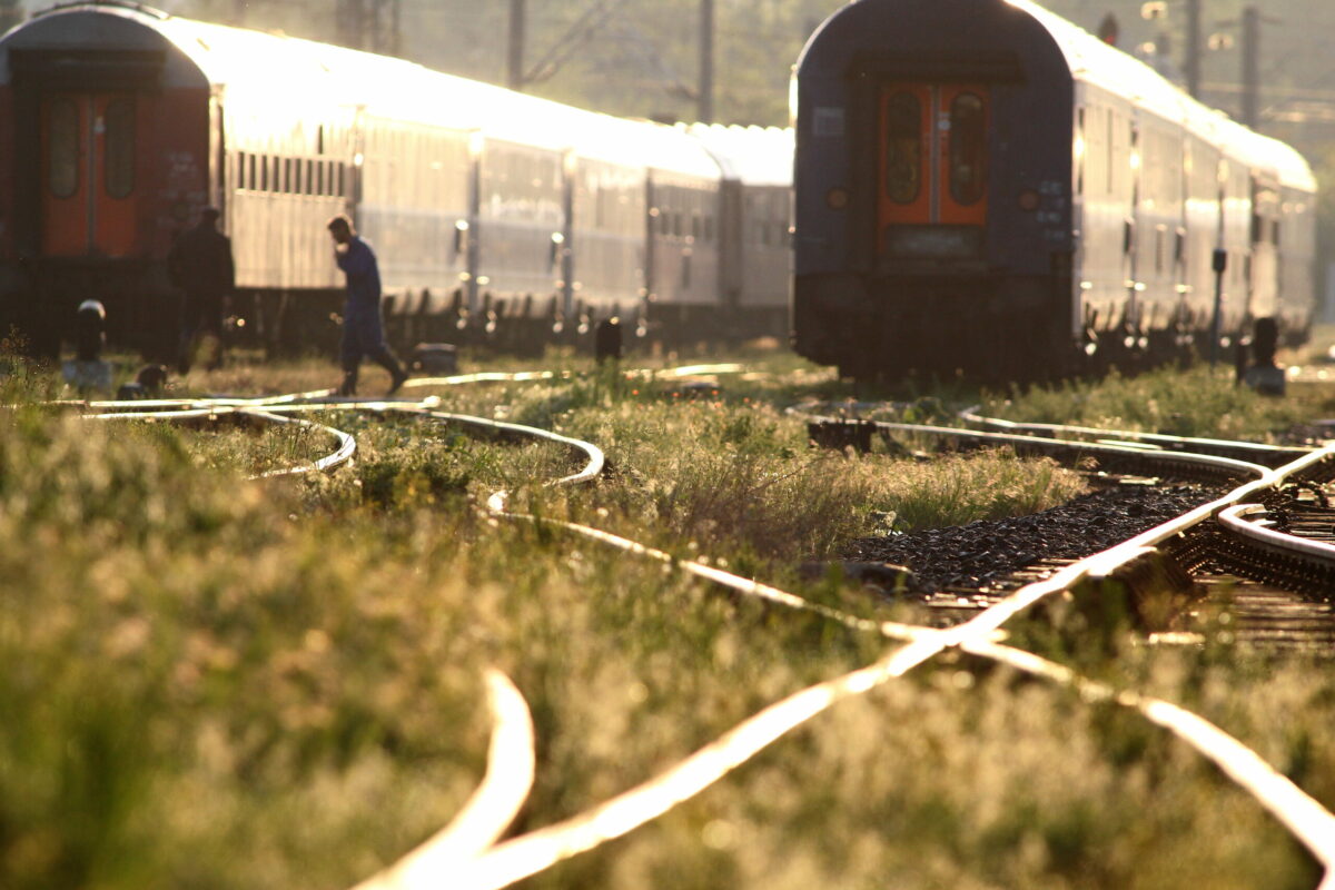 ancheta si dosar penal dupa ce un tren a fost deviat de pe traseu la Galati