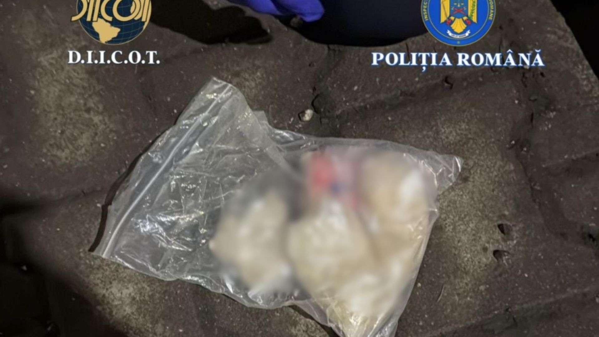 descoperire surprinzatoare in cluj kilograme de droguri gasite in somes doi barbati suspectati ca ar fi figuri centrale intr o retea de mari dimensiuni