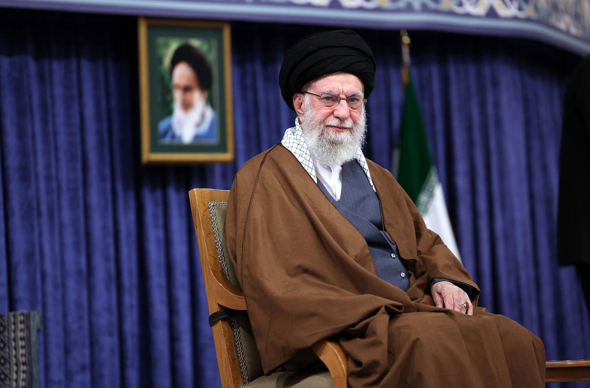liderul suprem iranian a fost ucis intr un atac aerian lasand un vid de putere in conducerea regimului