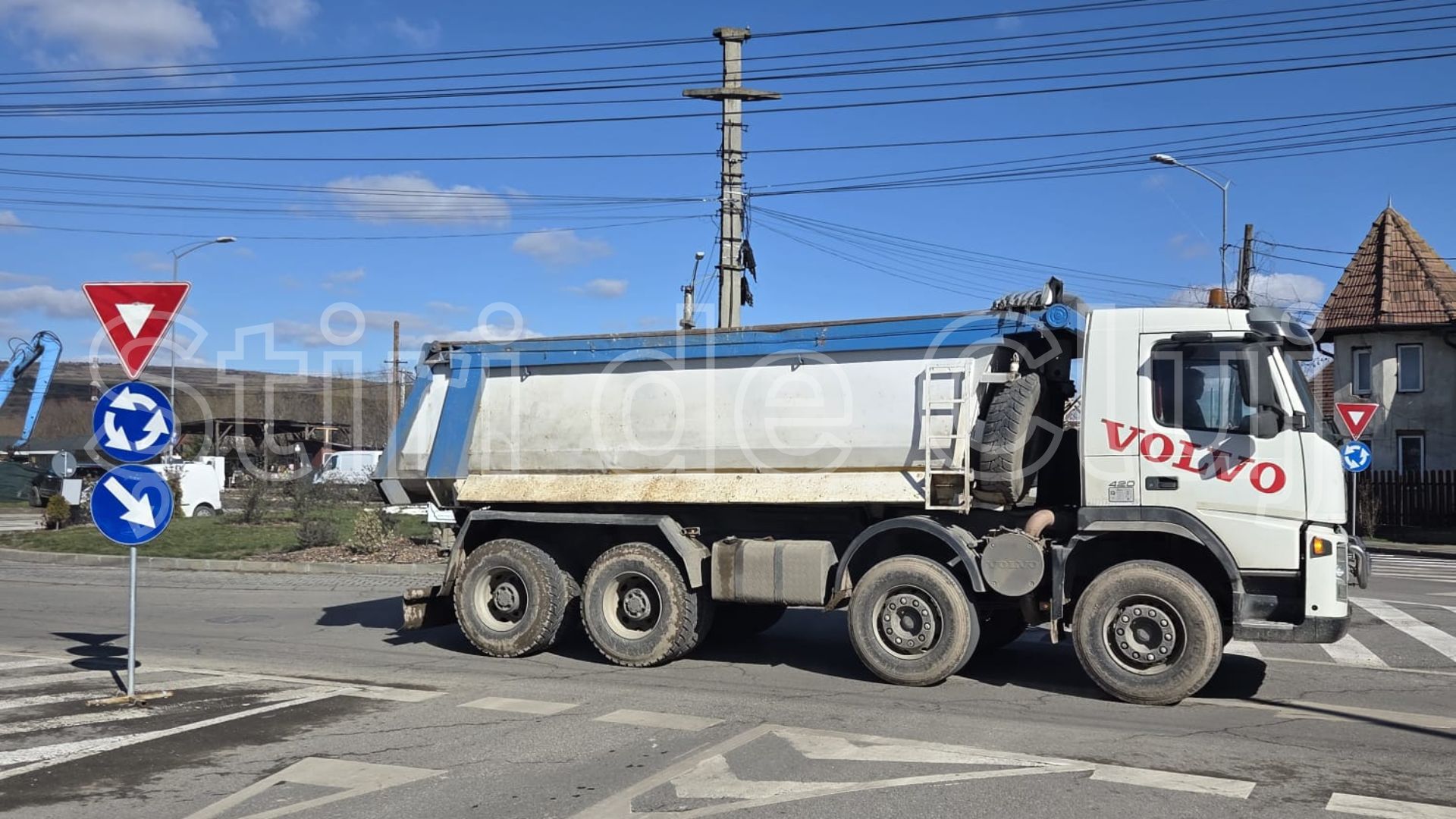 situatie alarmanta in barc 1 cluj napoca oamenii protesteaza joi impotriva sensului unic cartierul s a transformat in autostrada ne am saturat