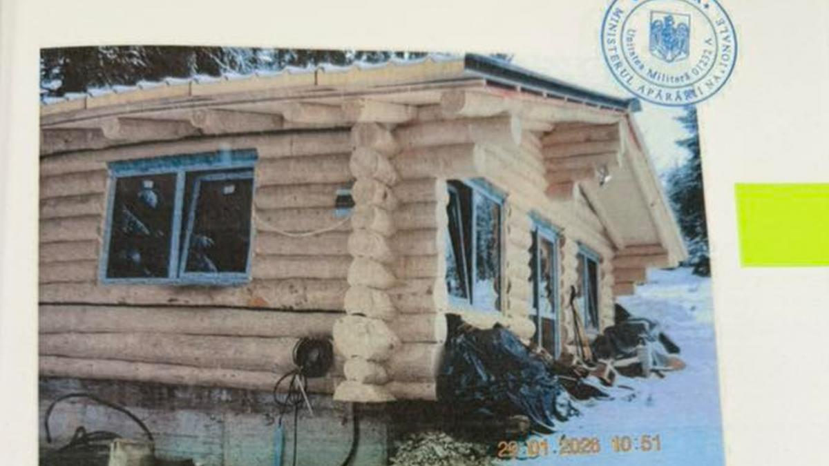unitate militara oferim cazare pentru turisti o cabana construita fara autorizatie a fost demolata chiar in
