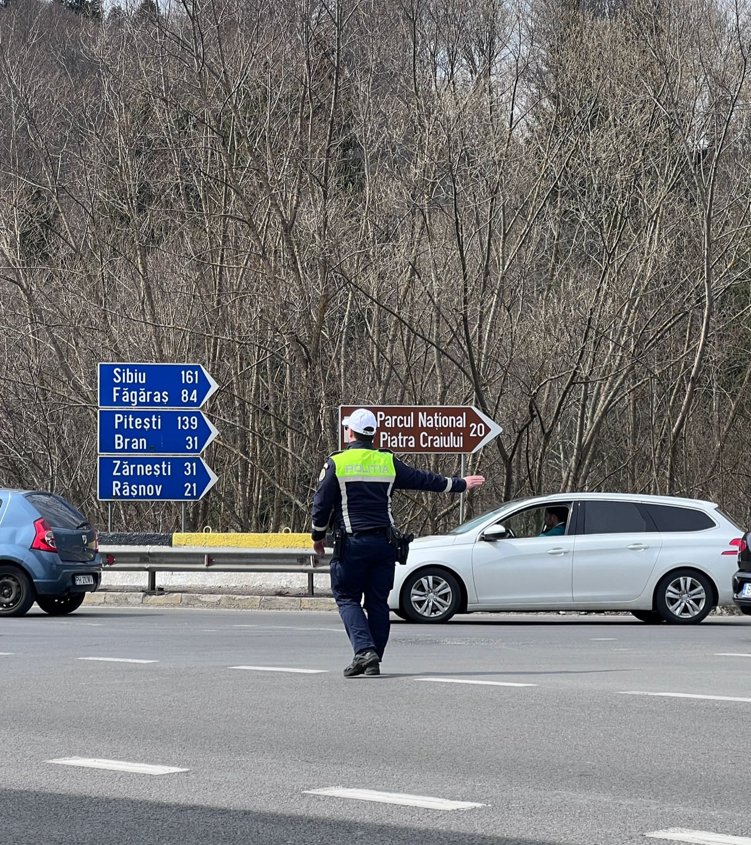 Aglomeratie pe DN1 Brashov Bucuresti Politia sugereaza rute alternative