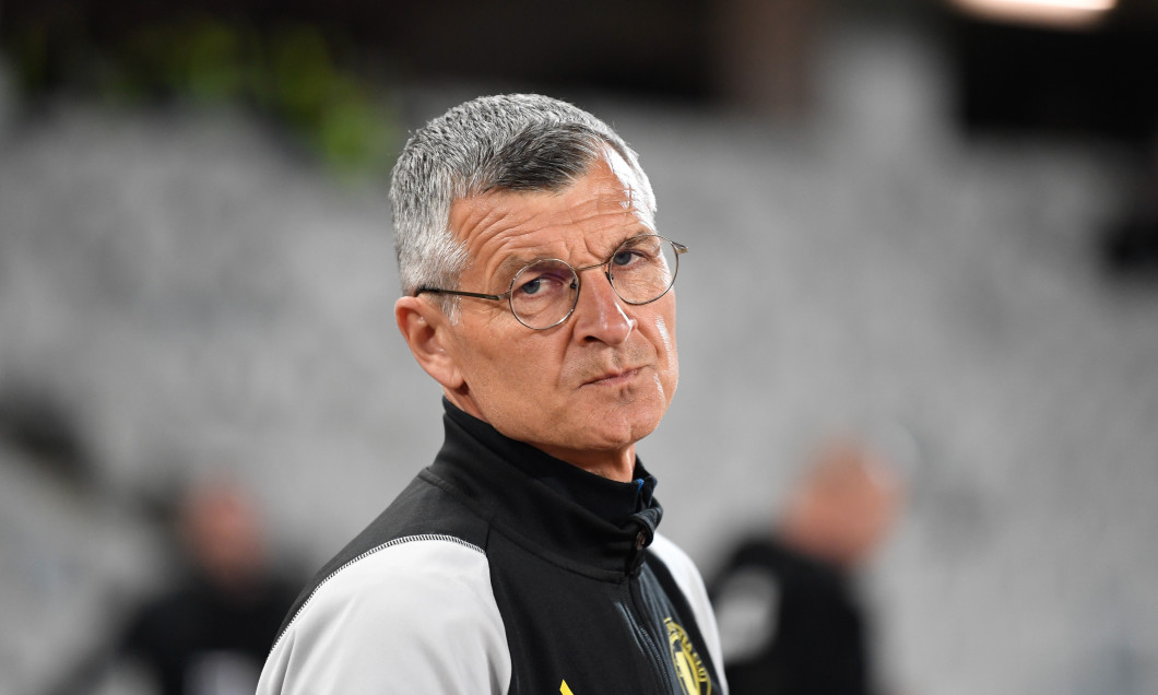 Curtat de FCV Farul Constanta Ioan Ovidiu Sabau a oferit raspunsul decisiv Ce decizie a luat fostul antrenor al Universitatii Cluj in primele zile dupa Paste