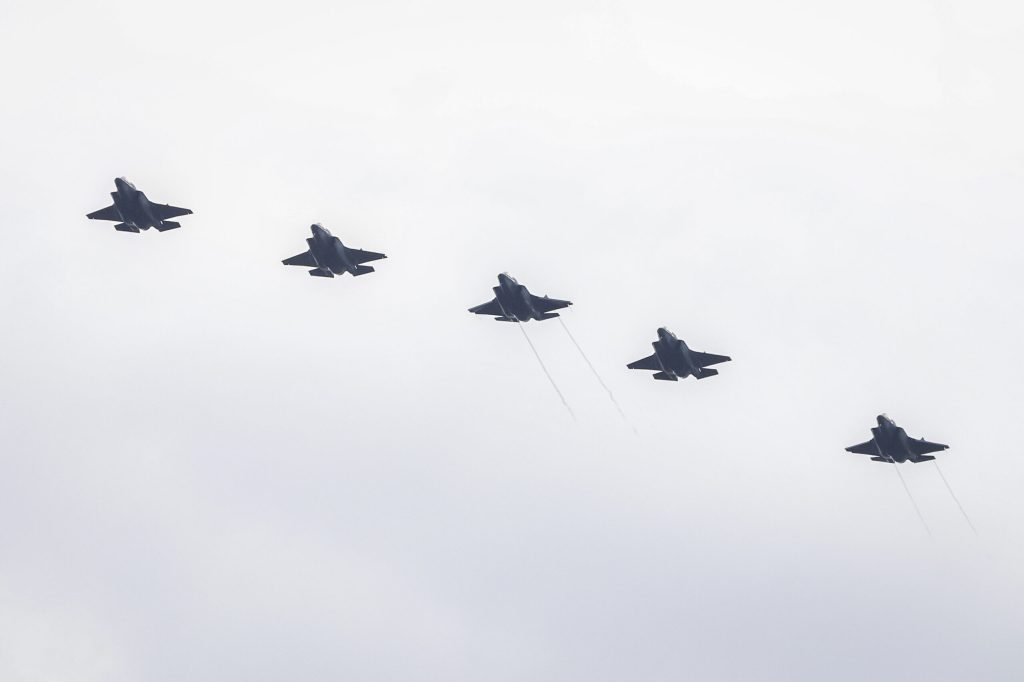 Iranul anunta ca mai multe avioane inamice au fost distruse in timpul operatiunii de salvare a pilotului american