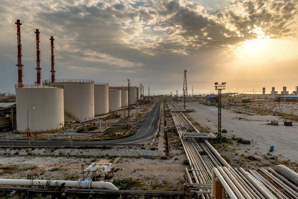 Israel a lansat un nou atac asupra uzinei de petrochimie South Pars din Iran