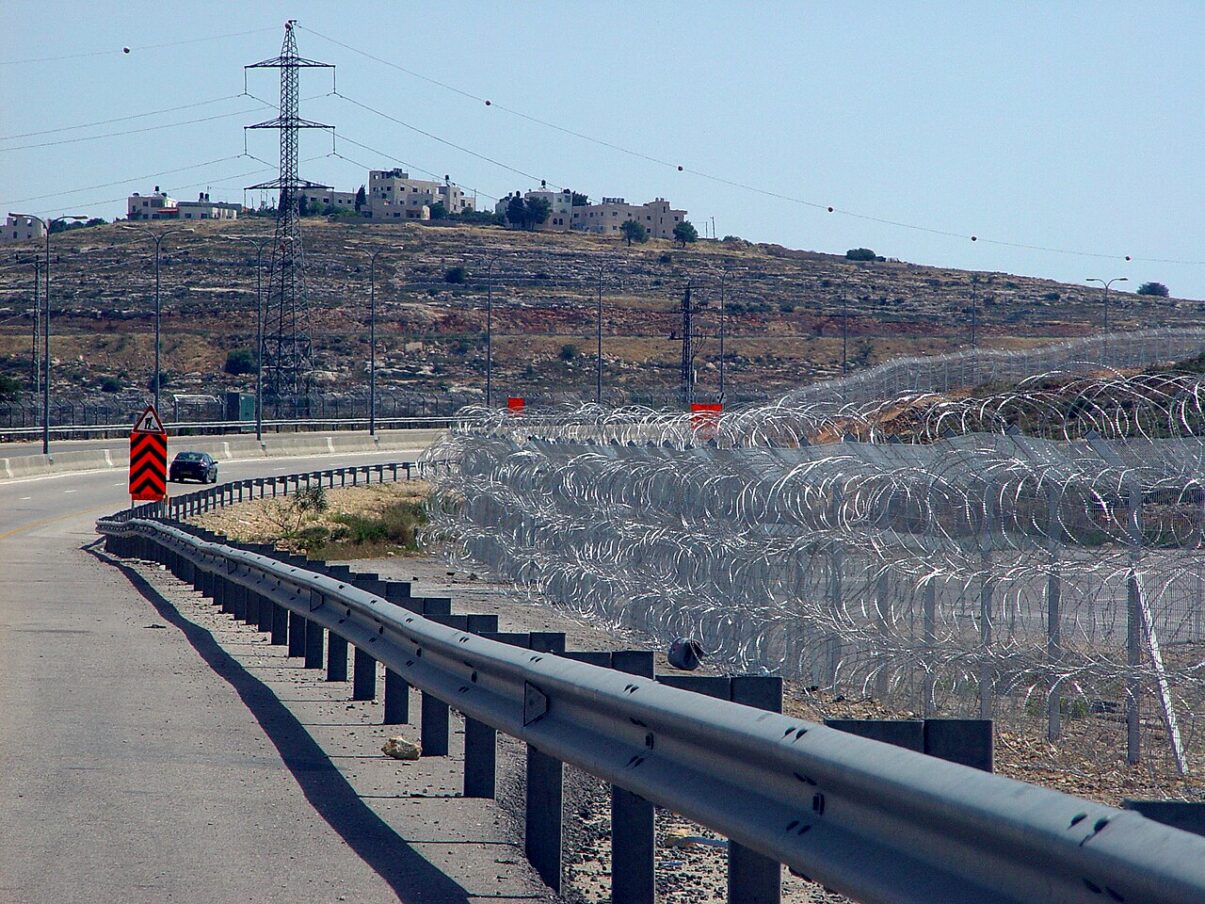 Israelul a autorizat 34 de colonii in Cisiordania Decizia a fost pastrata secreta pentru a nu supari SUA