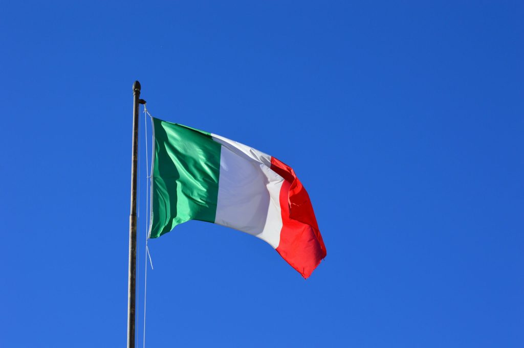 Italia a suspendat acordul de colaborare in domeniul apararii cu Israelul