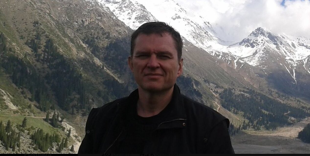 Jurnalistul bielorus Andrzej Poczobut simbol al libertatii presei in tara sa a fost eliberat dupa patru ani de inchisoare