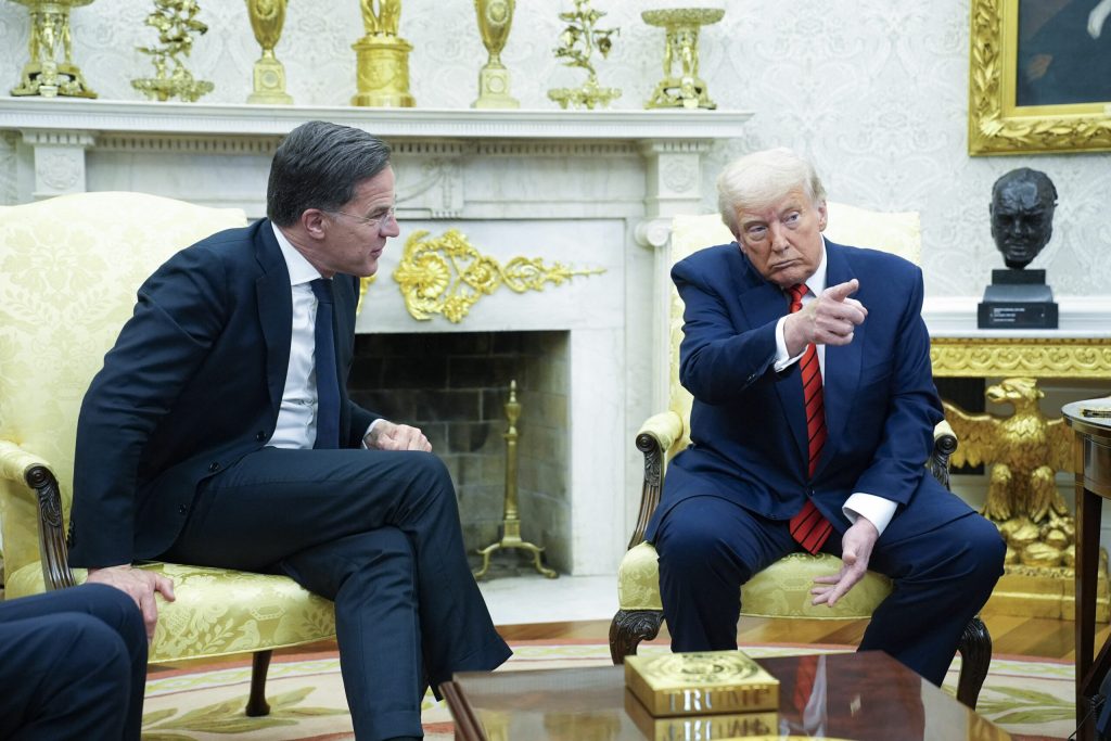Mark Rutte se intalneste cu Donald Trump la Washington pe fondul amenintarilor SUA de a se retrage din NATO