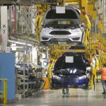 Pentagonul a purtat discutii cu Ford si GM privind sprijinirea productiei de armament