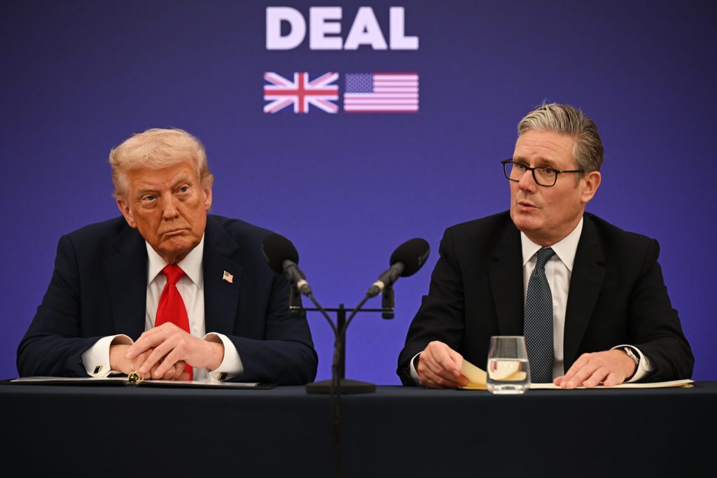 Premierul britanic Keir Starmer sustine ca mentinerea in NATO este in interesul principal al Statelor Unite