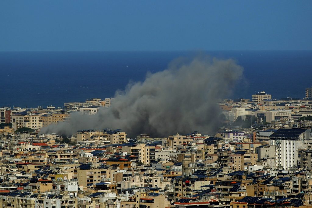 Razboiul din Orientul Mijlociu ziua 34 Israel a interceptat un atac cu rachete din Teheran Trump a sustinut primul discurs la Casa Alba despre razboi Preturile petrolului au crescut imediat dupa discursul sau