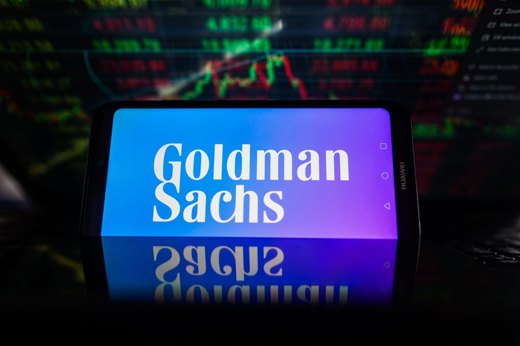 Sediul Goldman Sachs din Paris sub paza politiei in urma unei alerte de posibile atacuri