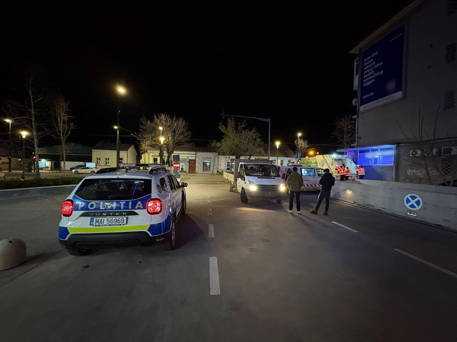 Smecherii agresivi din traficul clujean prinsi de politie Masinile lor aveau modificari neautorizate si emisiile de noxe depasau limitele Ce masuri a luat politia