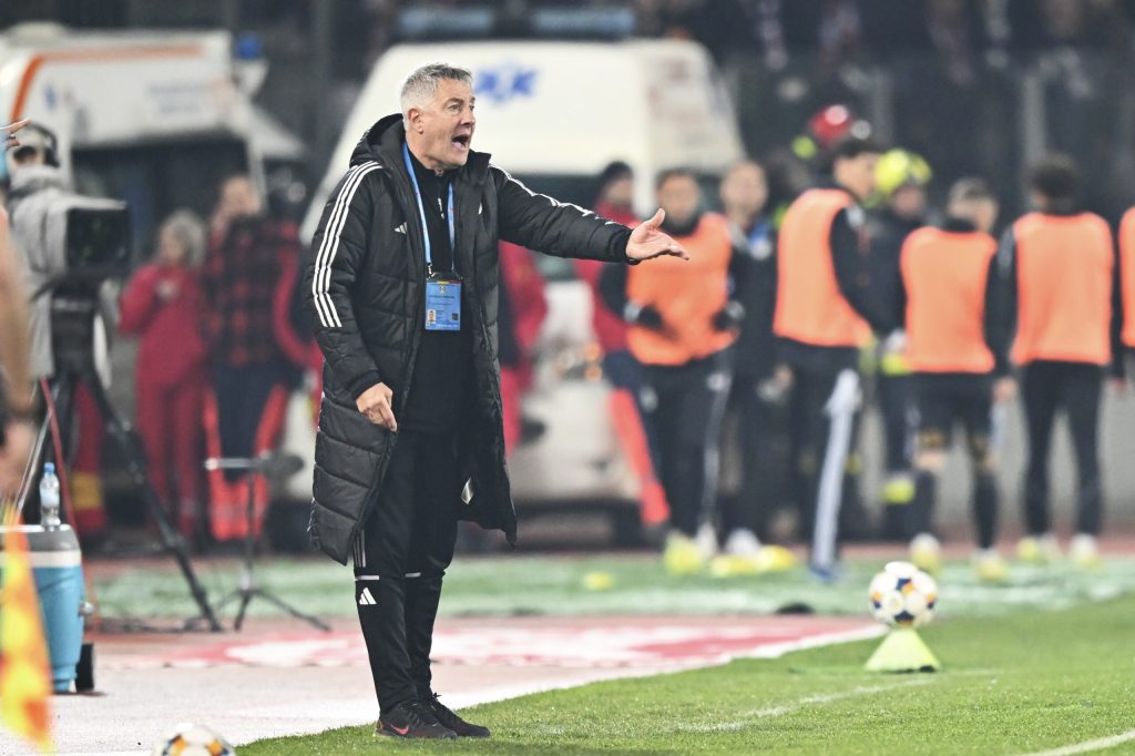 Universitatea Cluj invingatoare in duelul pentru primul loc cu Universitatea Craiova conduce echipa ideala a etapei din Superliga de fotbal