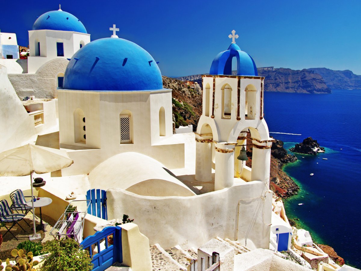 Vesti neplacute pentru turistii supraponderali Acetia nu mai pot calari magari in Santorini