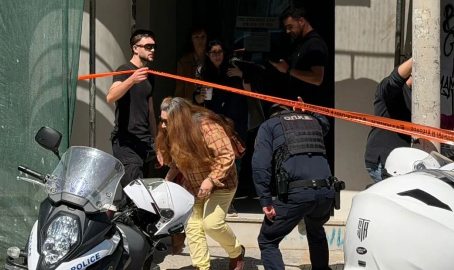 atac armat in atena mai multi raniti in urma a doua incidente suspectul este inca in cautare