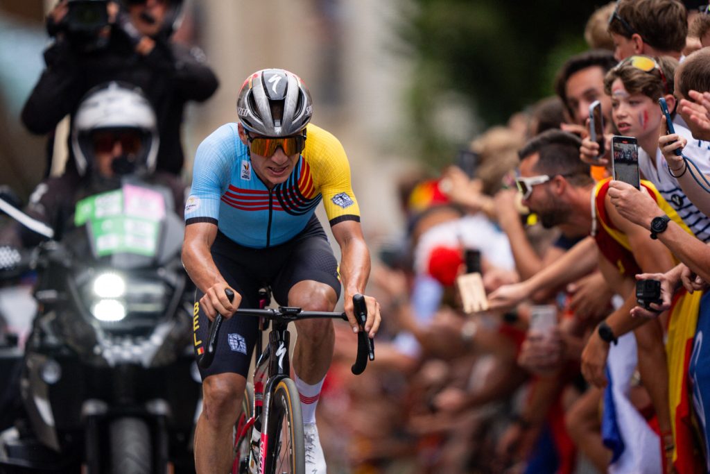 ciclistul belgian remco evenepoel campion olimpic a declarat ca va lua parte pentru prima data la turul flandrei una dintre cele cinci competitii monument ale ciclismului profesionist