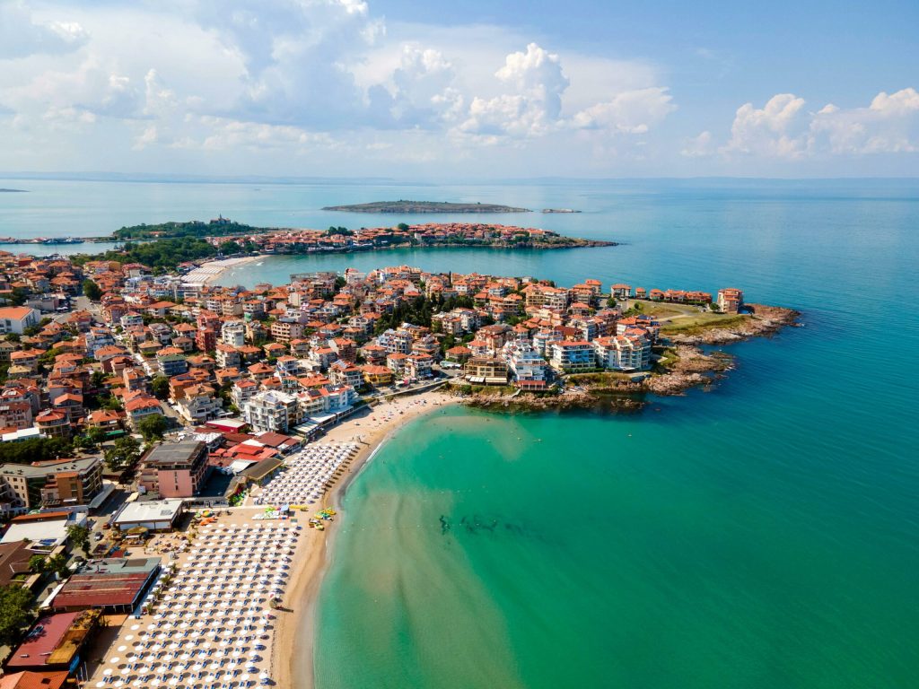 destinatia de vacanta adesea neglijata bijuteria ascunsa a turismului european la doar o aruncatura de bat de romania