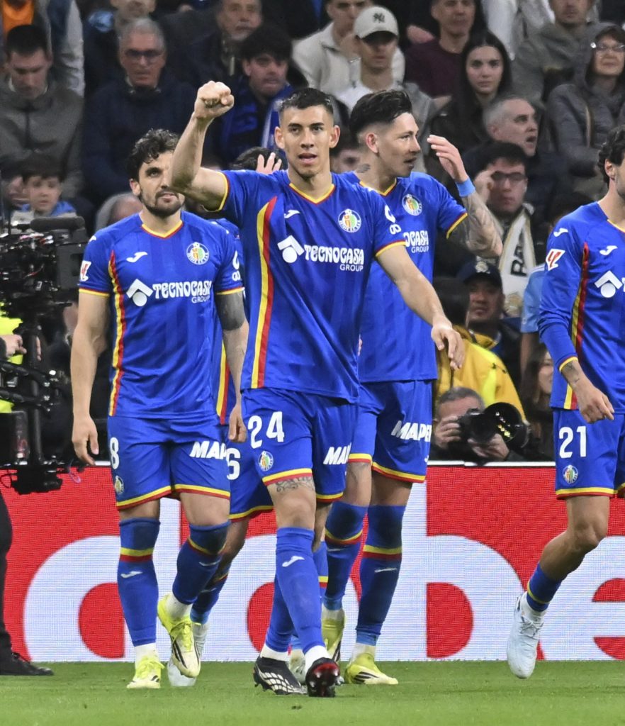 fotbalist din la liga suspendat 3 etape dupa ce i a spus arbiterului esti un haos